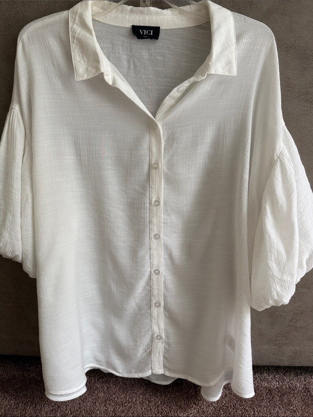 VICI Collection Crisp White Oversized Balloon Sleeve Collared Top Small